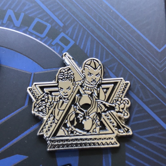 Marvel Black Panther Wakanda Forever Enamel 5 Pins - Picture 5 of 11